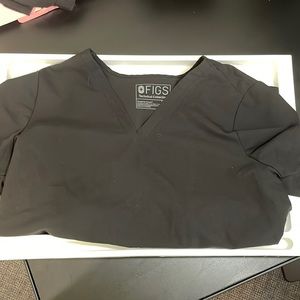 Figs Casma 2 Pocket Scrub Top